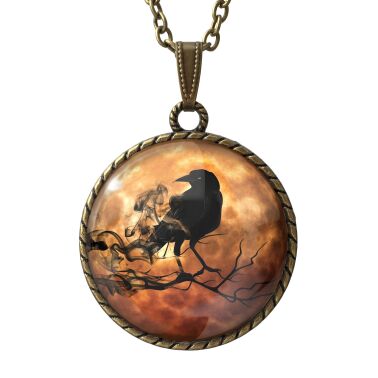 Big raven pendant 