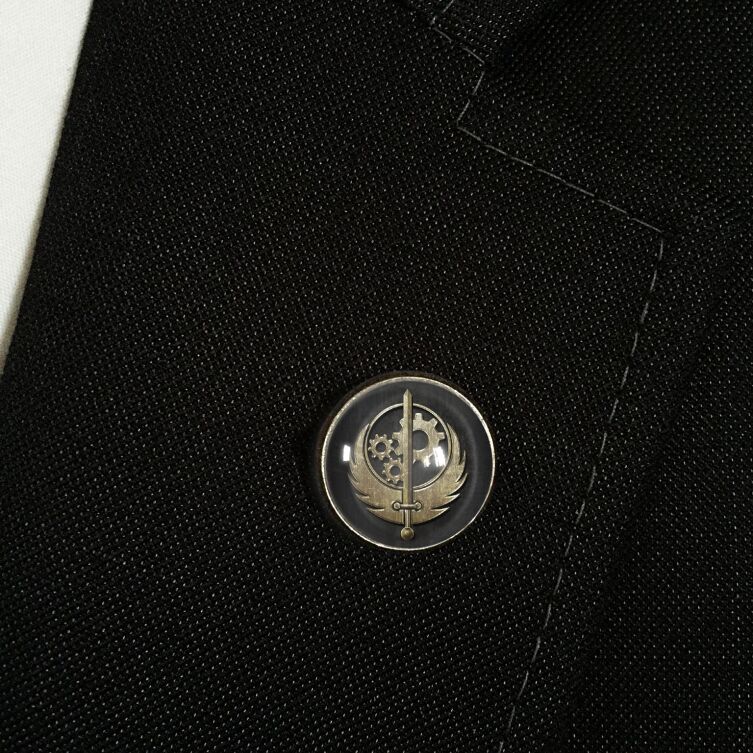 Anstecker Brotherhood of Steel