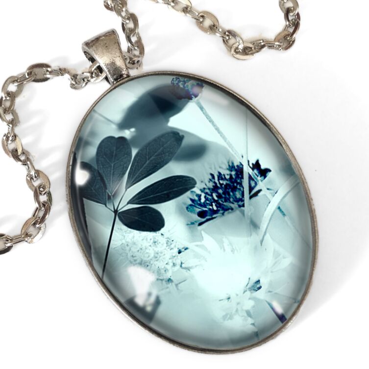 Winter morning oval pendant