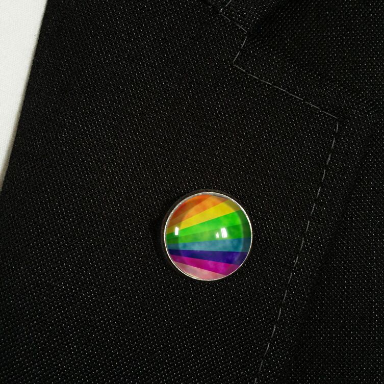 épinglette arc en ciel