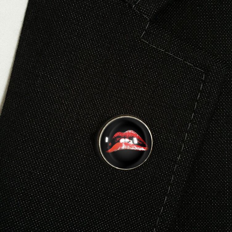 Lapel-pin vampyr