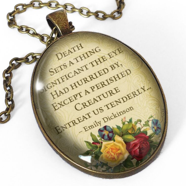Vintage quote oval pendant