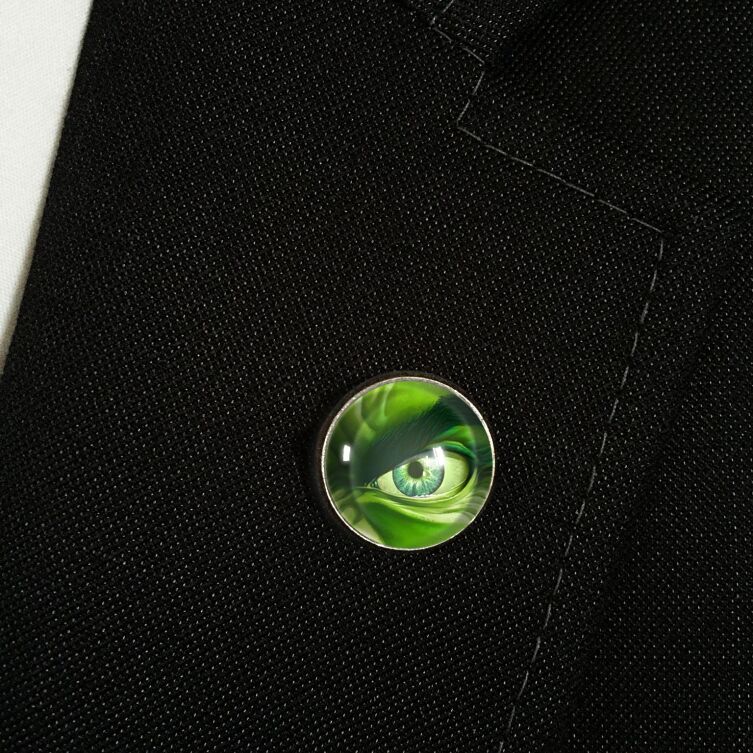Lapel-pin Hulk