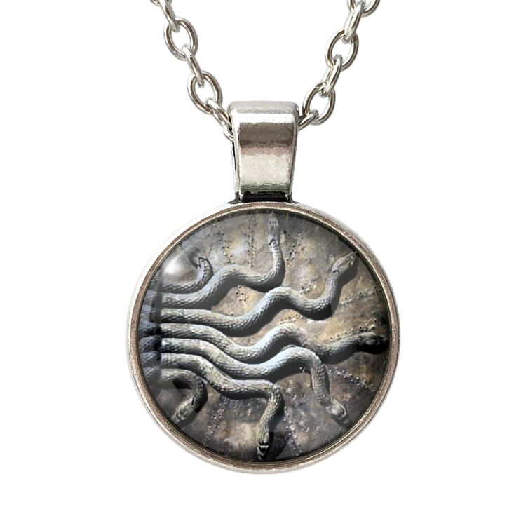 Small pendant the Chamber of Secrets