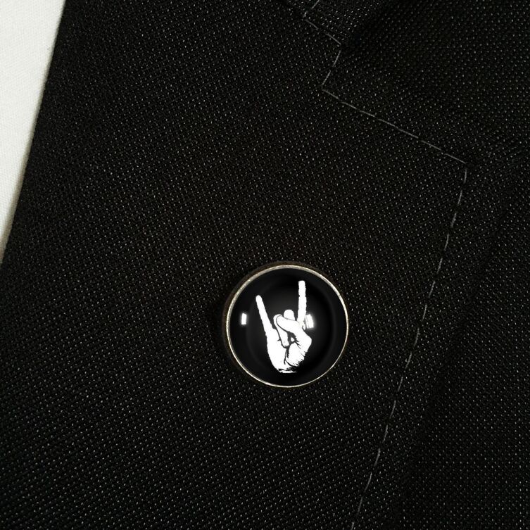 Lapel-pin Rock On